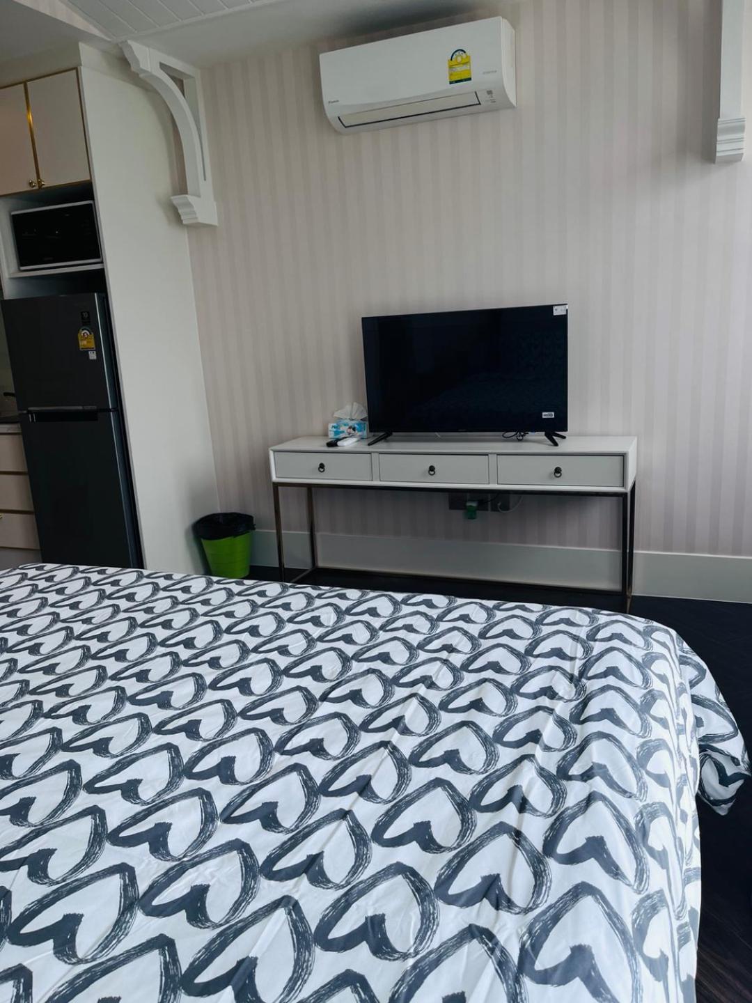 Florida Garden Pattaya Apartment На Джомтиен Екстериор снимка