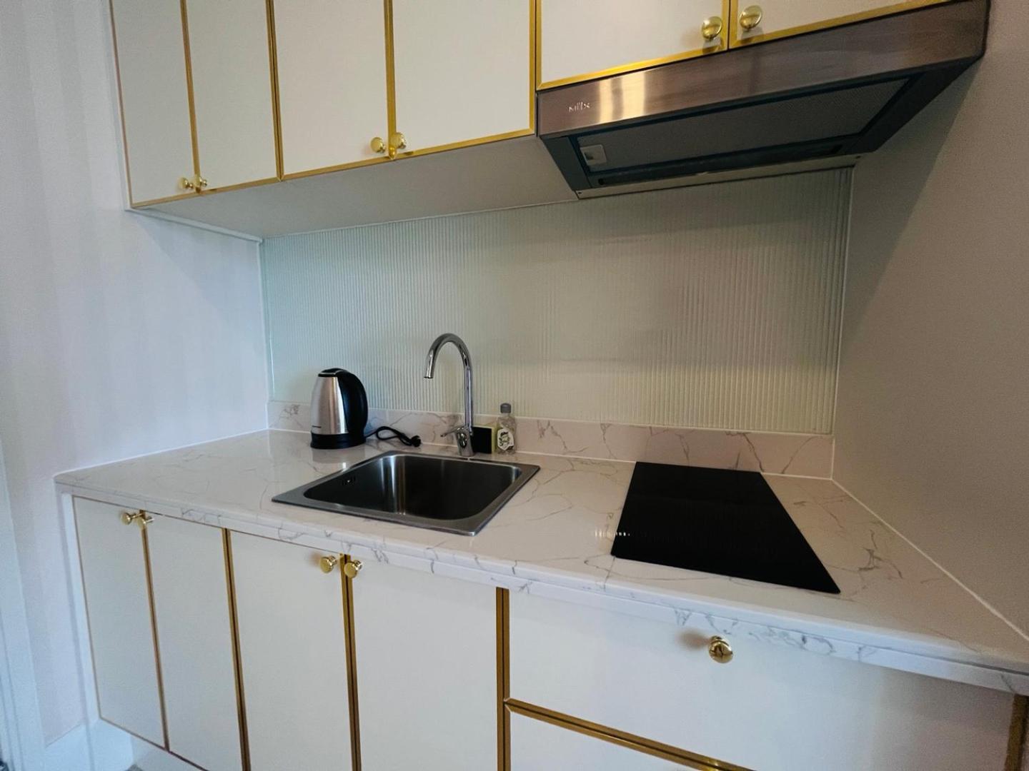 Florida Garden Pattaya Apartment На Джомтиен Екстериор снимка